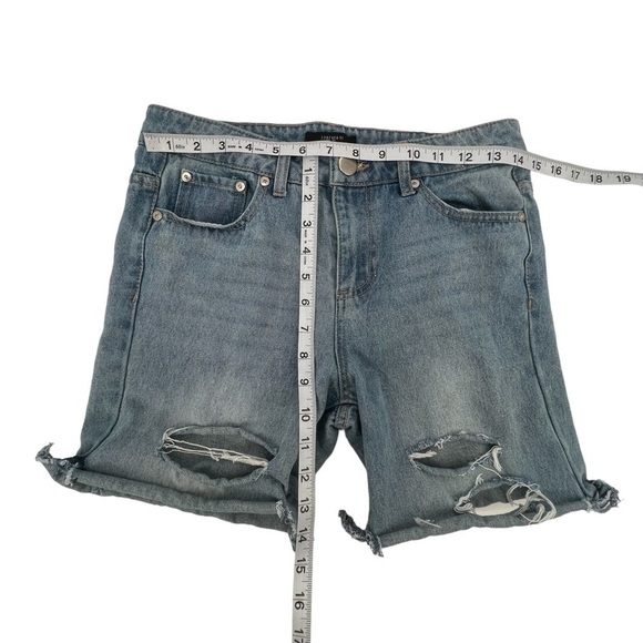 Forever 21 Distressed Cut Off Bermuda Denim Jean Shorts Size 25 Women’s - Picture 4 of 5